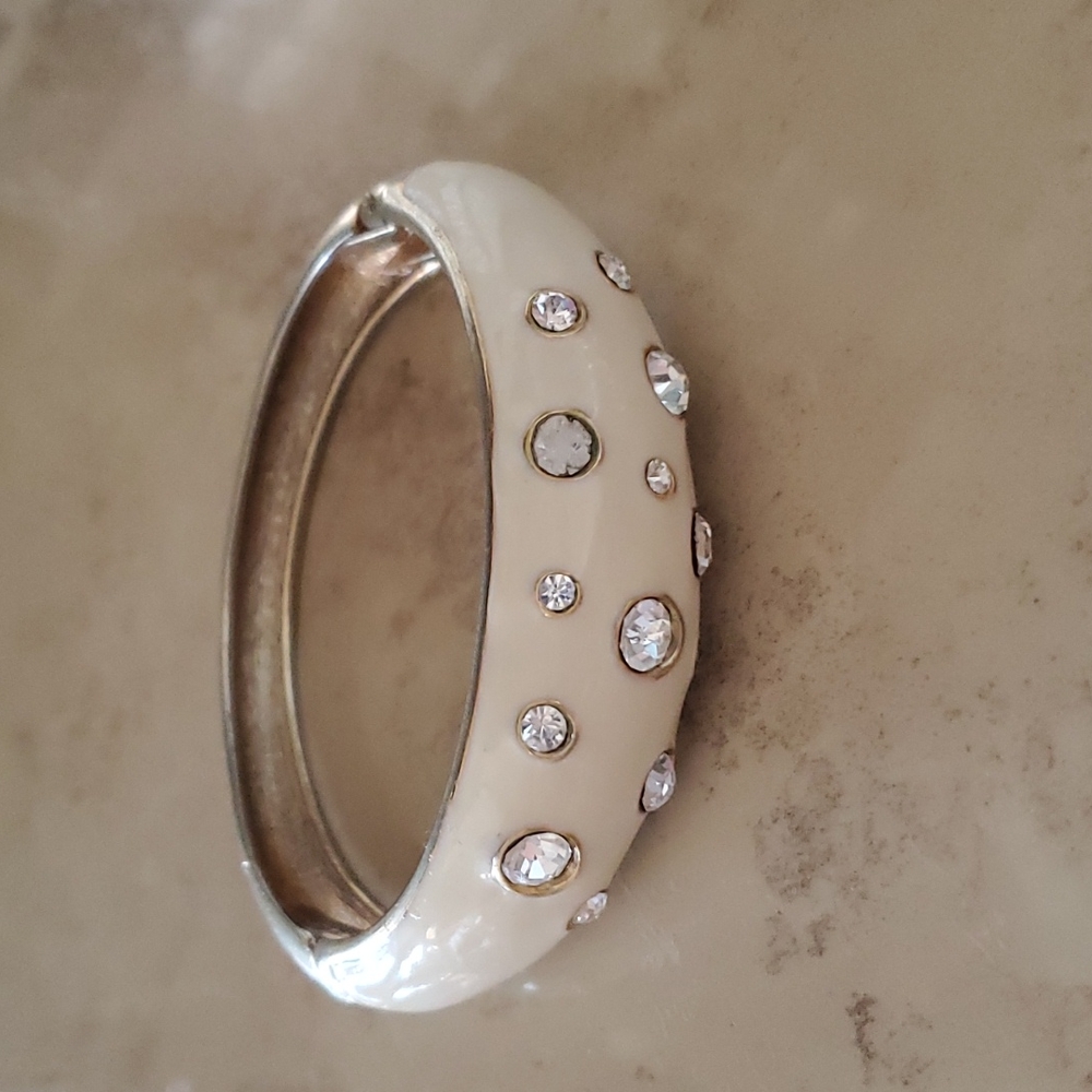 Vintage Rhinestone Clasp Bracelet